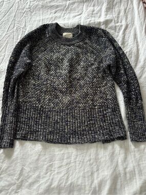 Universal Thread navy and white  Sweater